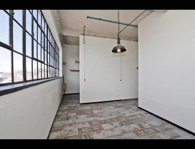 1 BEDROOM APARTMENT FOR SALE IN MABONENG